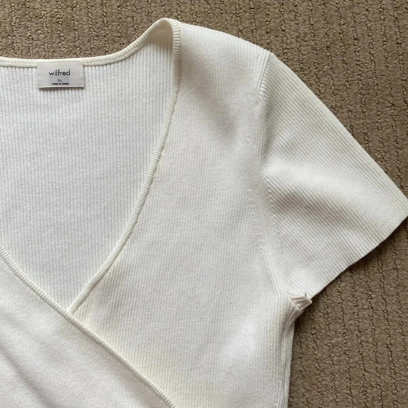 Wilfred Cream V-Neck Sweater - Picture 15 of 16
